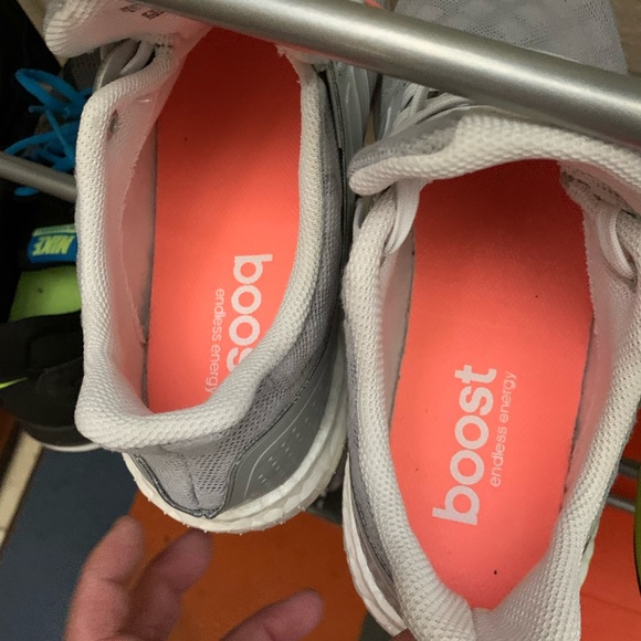 Adidas boost sneaker - Picture 5 of 6